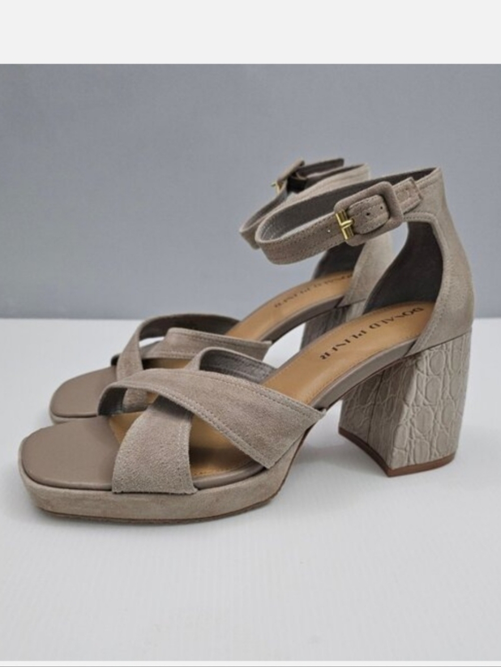Donald Pliner Trista Block Heel Sandal Womens 8.5 Taupe Suede Square Toe Chunky